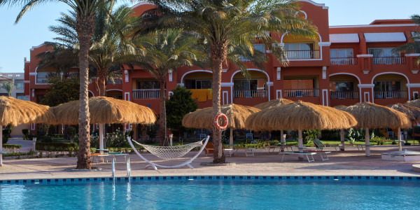 Proyectos Construcción de Piscinas Muchamiel · Piscinas para Comunidades Vecinos / Propietarios
